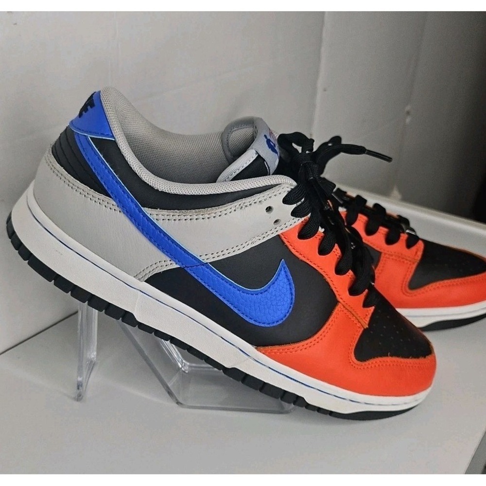 Men's Size 9.5  Nike Dunk Low EMB NBA 75th Annivesary Knicks Sneakers Shoes Bask